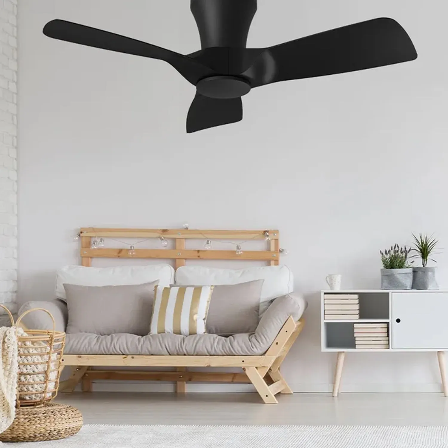 32" Kiwi DC Ceiling Fan White, Black 5507060, 5507061 Vencha Lighting