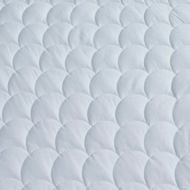 350 Thread Count Polyester-Filled Damask Dot Full Mattress Pad