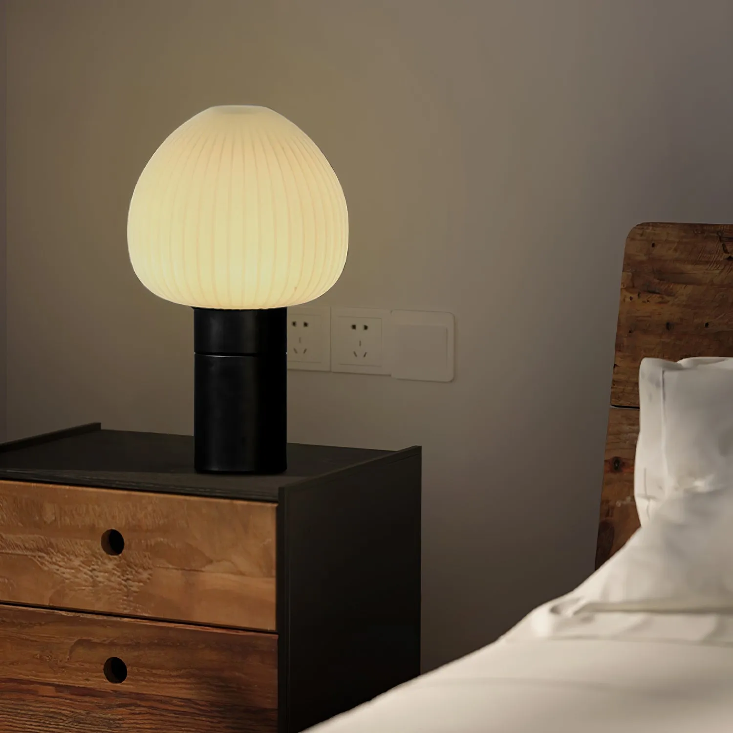 Chanya Table Lamp