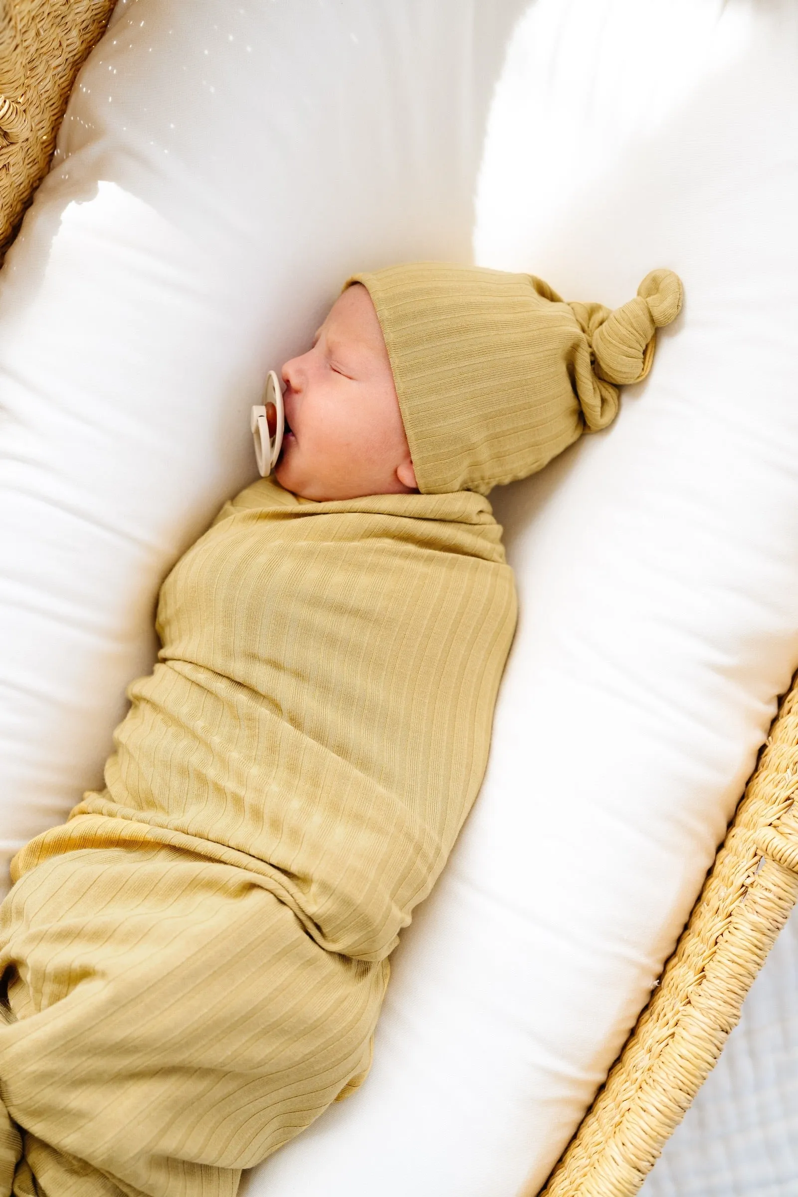 Charlie Ribbed Swaddle Blanket