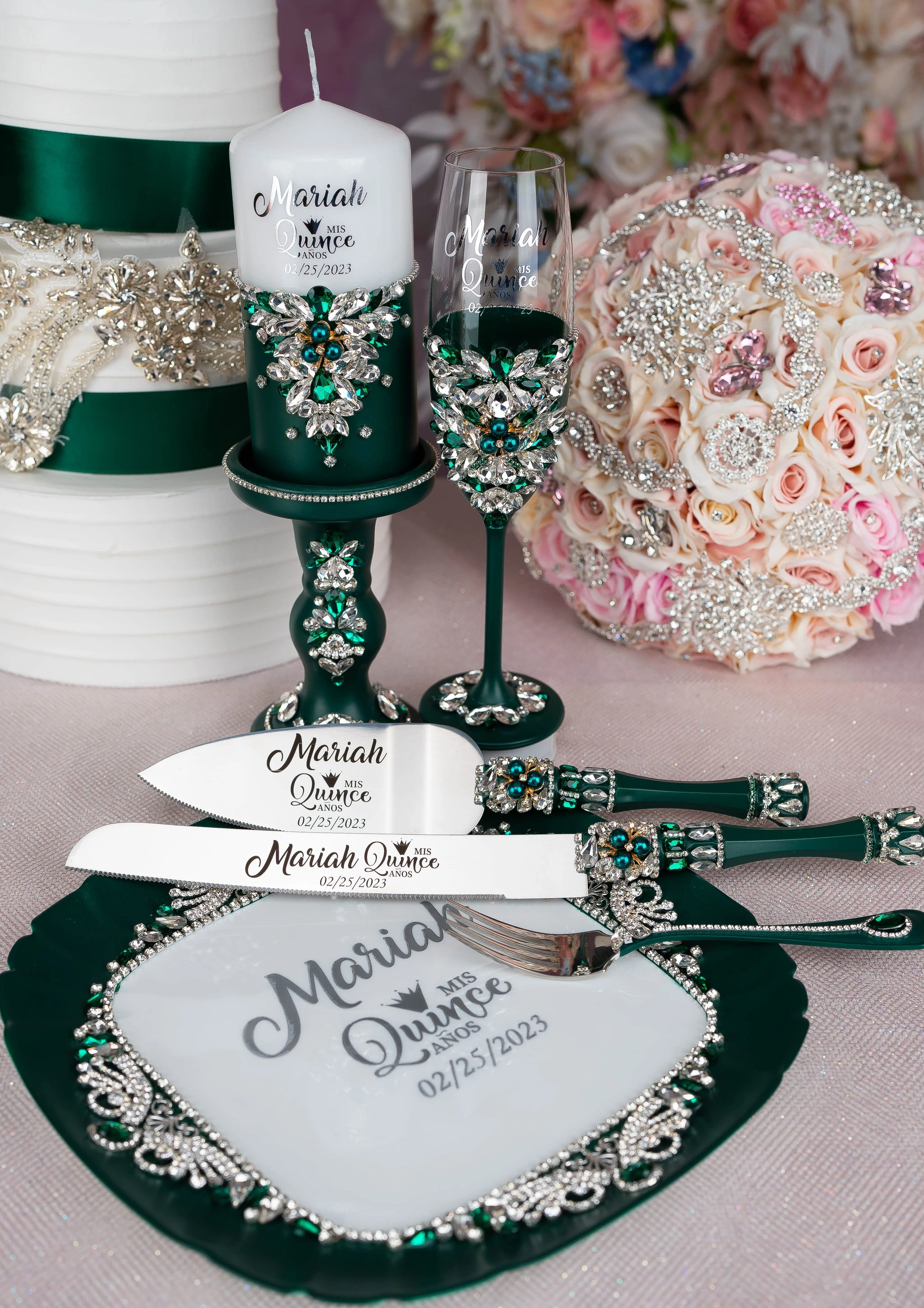 Green with Silver quinceanera brindis package with bottle and candle