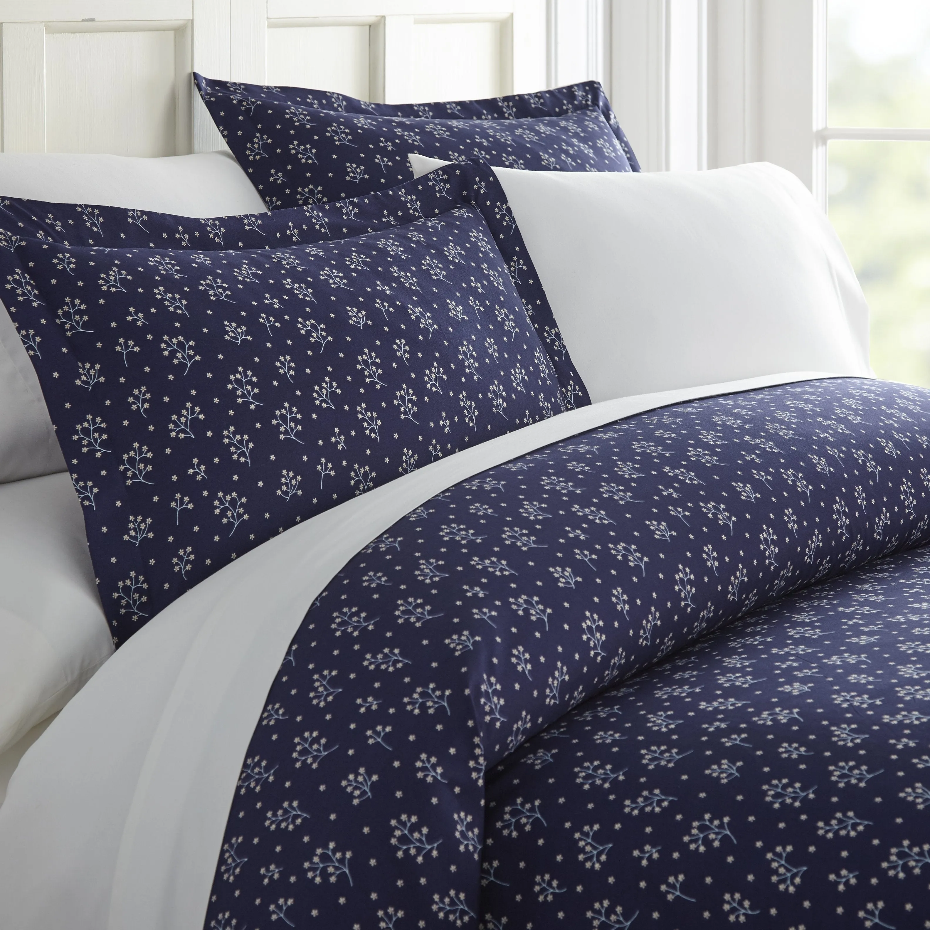 Midnight Blossoms Pattern 3-Piece Duvet Cover Set