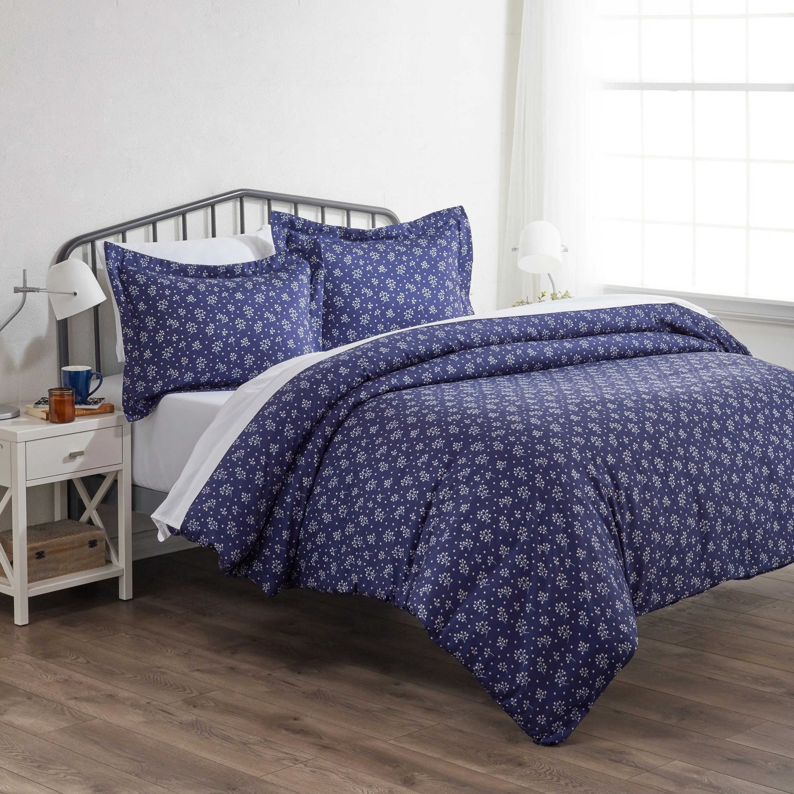 Midnight Blossoms Pattern 3-Piece Duvet Cover Set