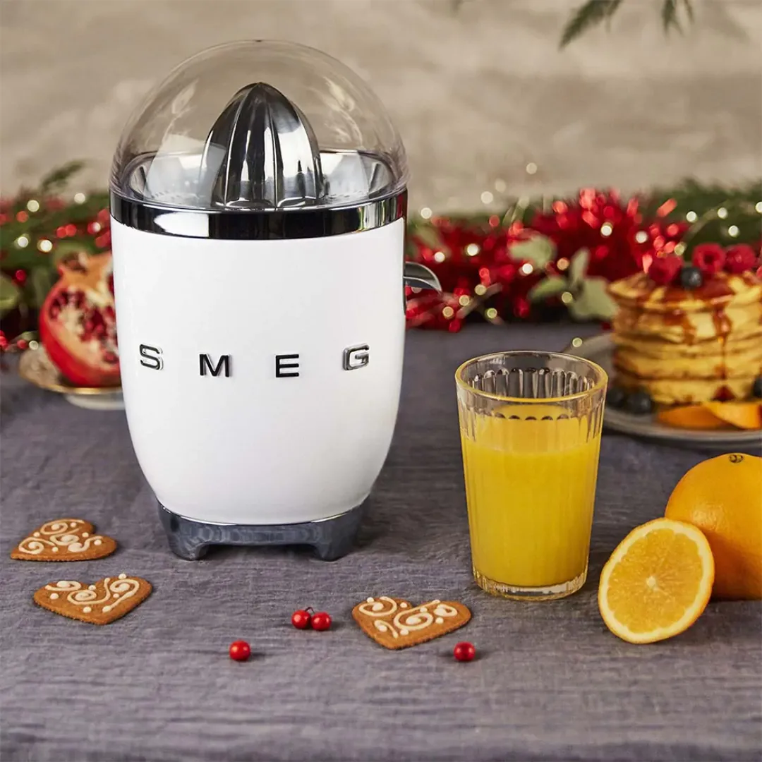 SMEG CJF11WHUK (White) 70W 50’s Retro Style Citrus Juicer