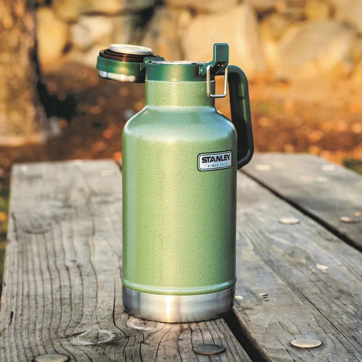 Stanley Classic Growler, Hammertone Green, 2 quart