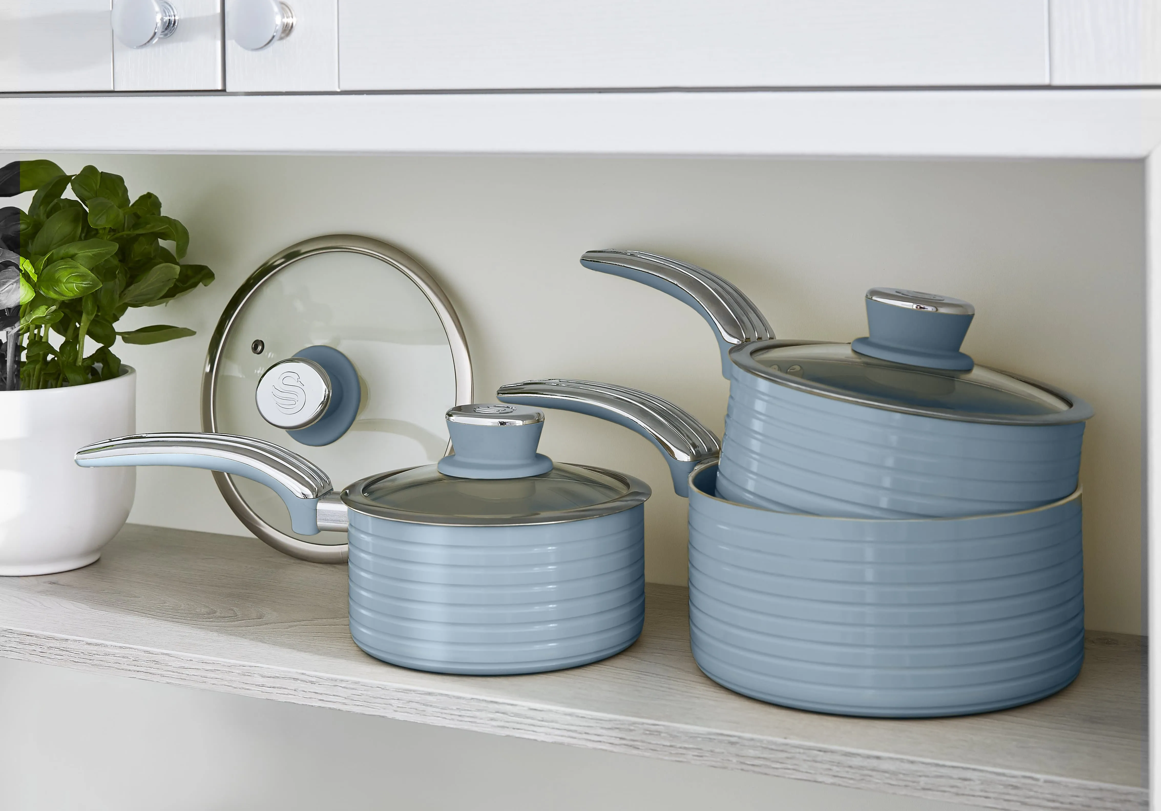 Swan Retro 3 Piece Saucepan Set