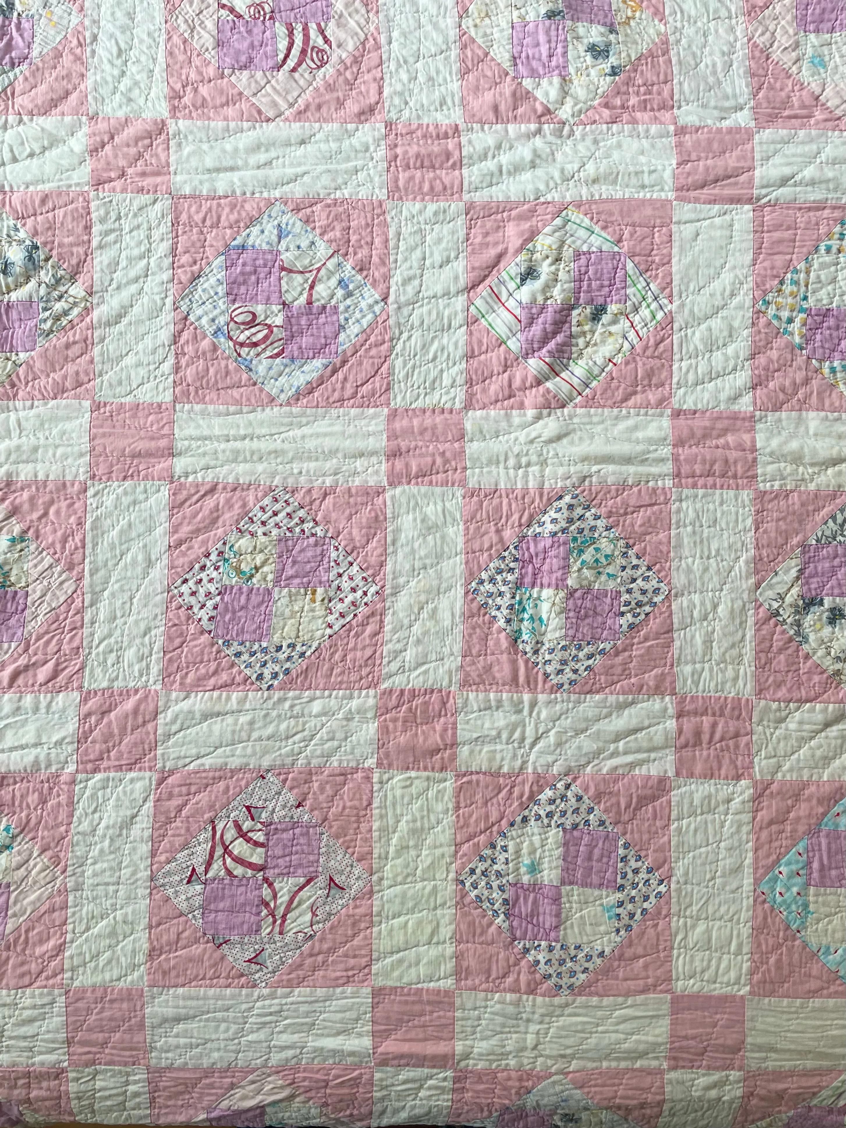 Vintage Hourglass Quilt