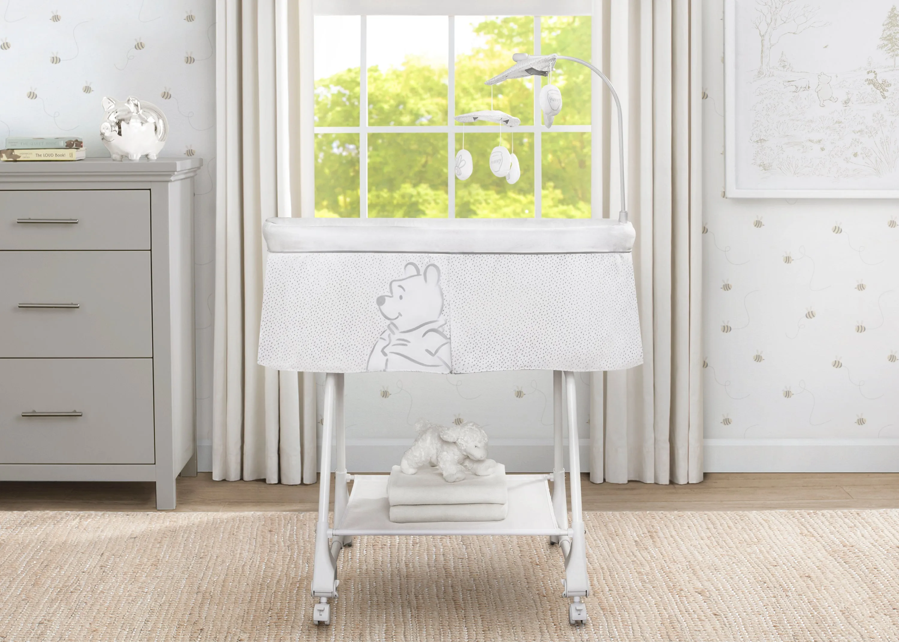 Winnie the Pooh Bassinet