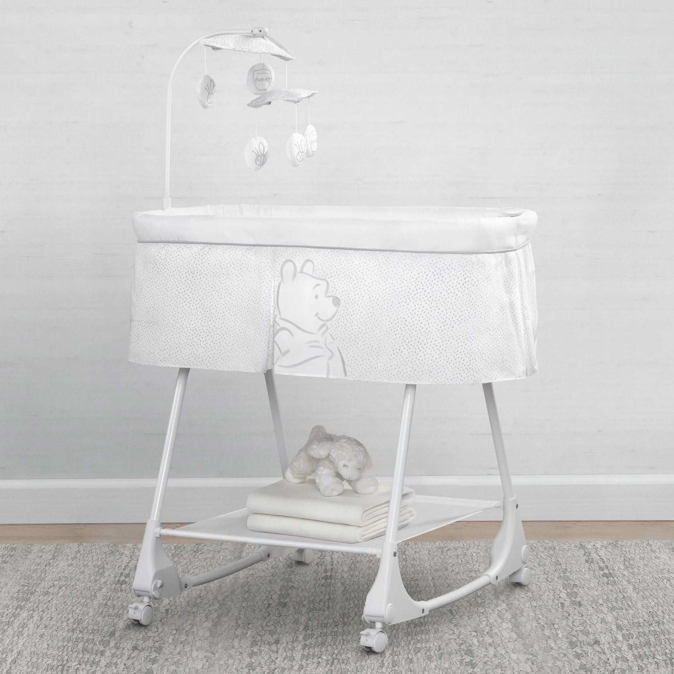 Winnie the Pooh Bassinet